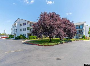 950 Evergreen Rd APT 102, Woodburn, OR 97071