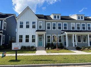 768 Blueway Ave, Summerville, SC 29486