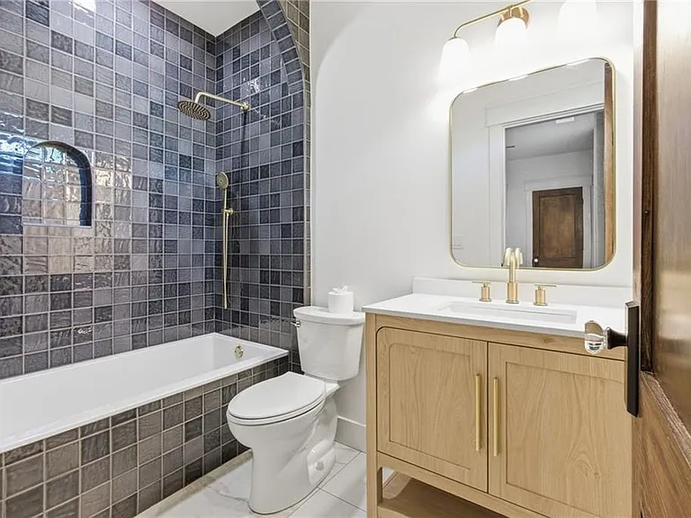 255 Atlanta Ave SE — Photo 16