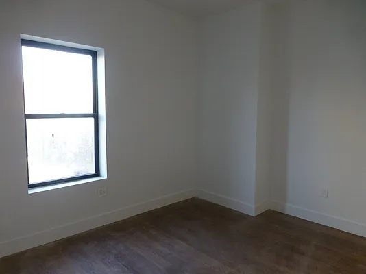 Rented by Bohemia Realty Group | media 49