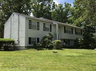 25 Hilldale Rd, Pine Brook, NJ 07058