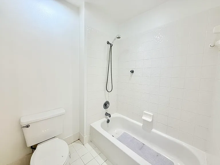 10875 Old Bridgeport Ln — Photo 13
