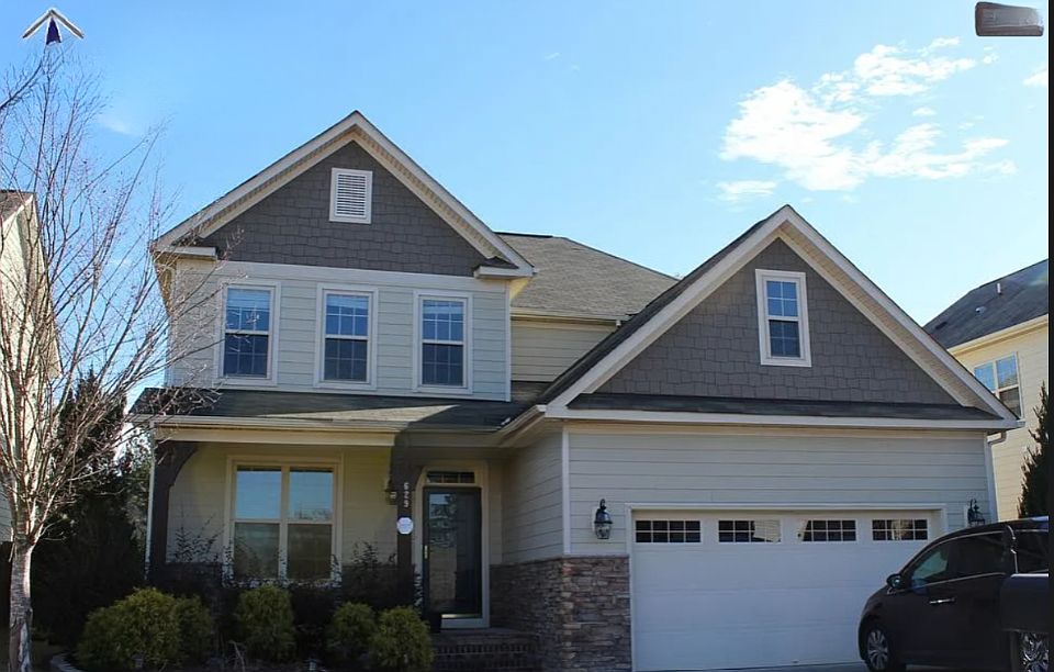 1st image of 629 Sweet Laurel Ln
