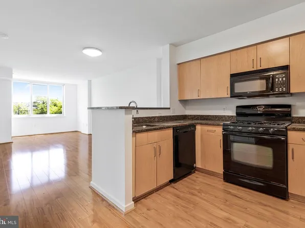 1000 New Jersey Ave SE APT 321, Washington, DC 20003