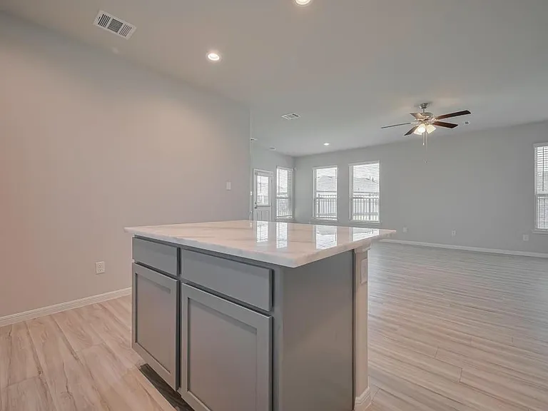 101 Eliana Shores Dr — Photo 7