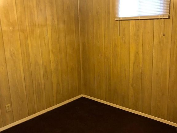 3rd image of 4720 Lincoln Ave