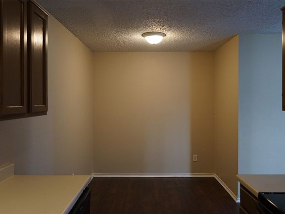 5th image of 10266 Maverick Dr #10266
