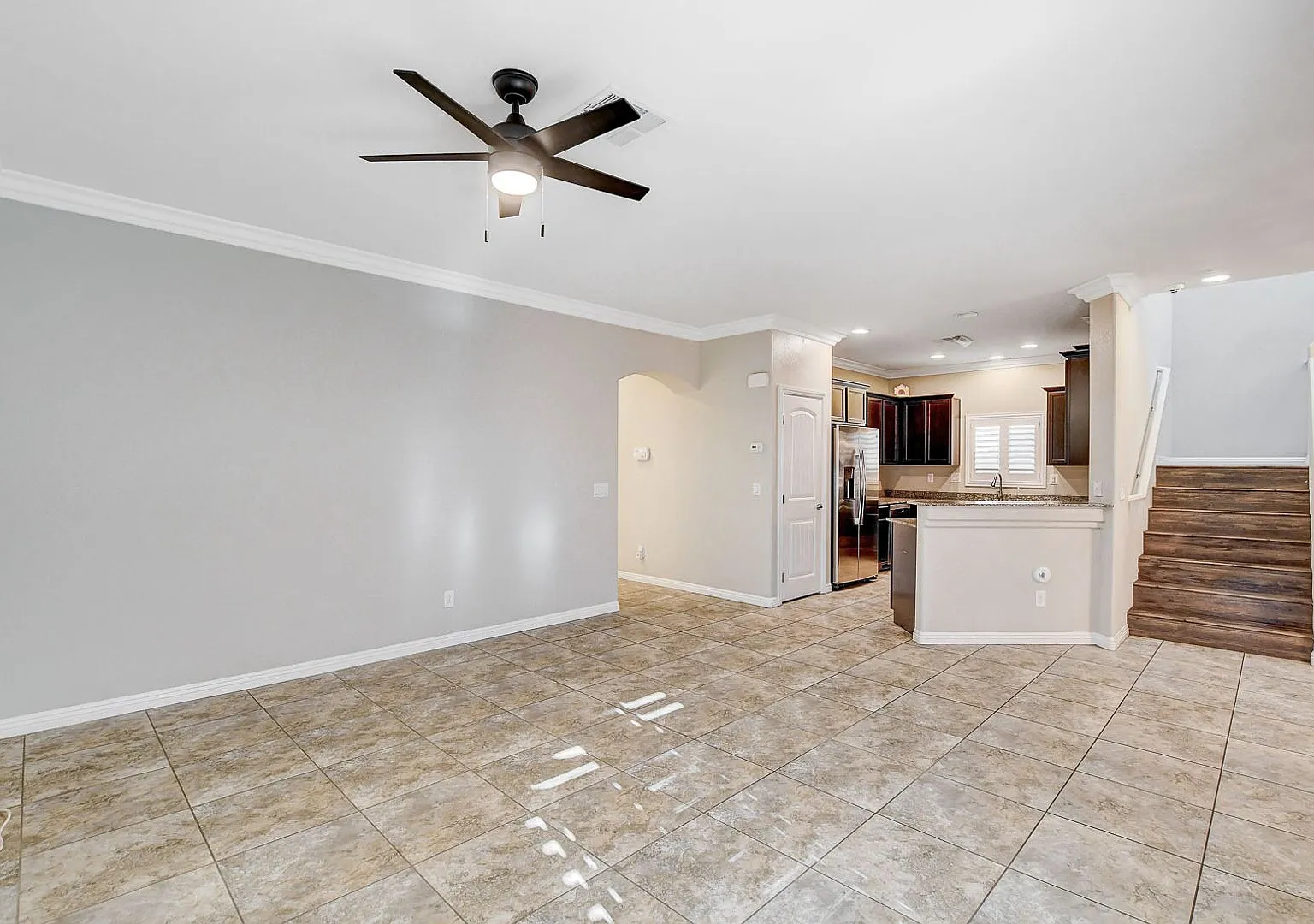 Spacious four bedroom in the Southwest — Photo 4