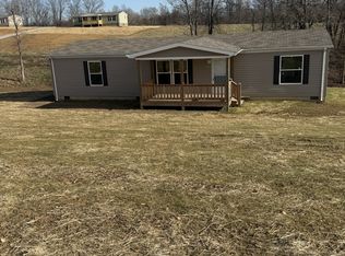 9494 Sunrise Rd, Red Boiling Springs, TN 37150