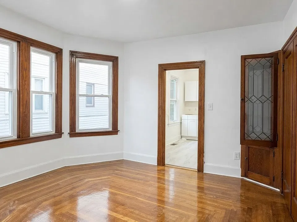 252 W Hazel St #2