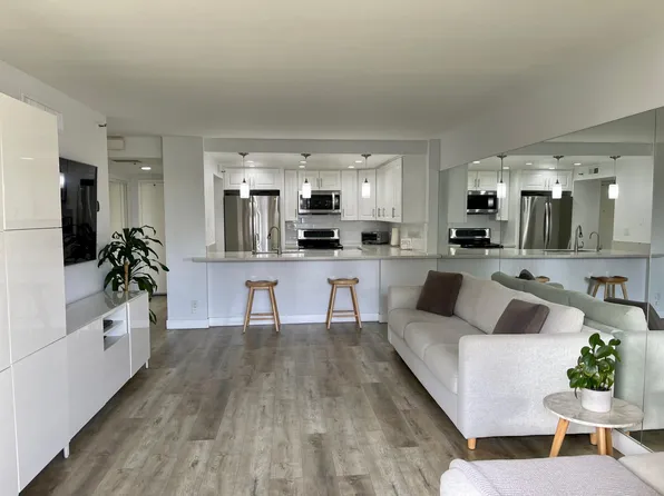 600 W 9th St APT 1008, Los Angeles, CA 90015
