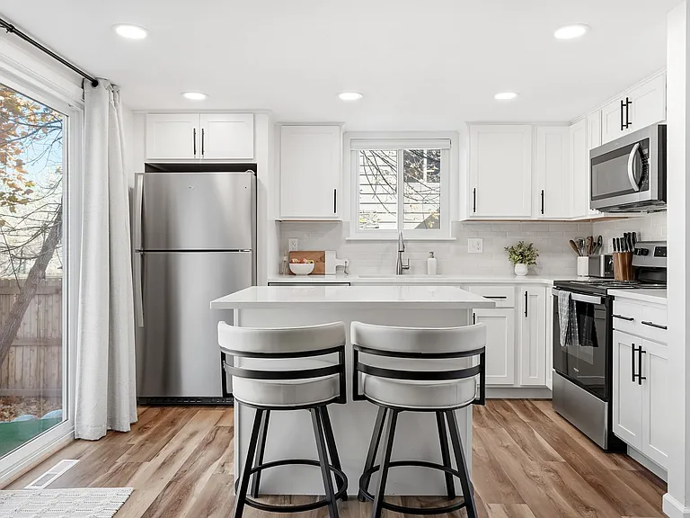 11833 W Marlowe Pl — Photo 16