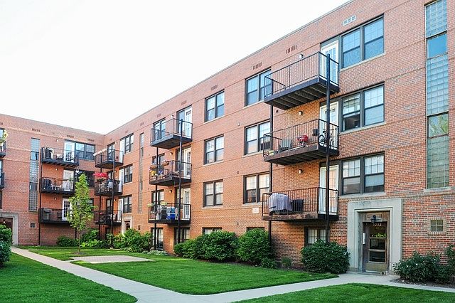 1st image of 5232 N Campbell Ave APT 3B