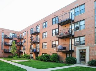 5232 N Campbell Ave APT 3B, Chicago, IL 60625