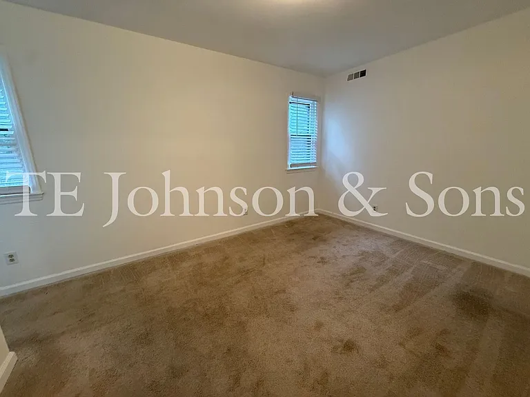 4309 Walnut Hollow Dr — Photo 24