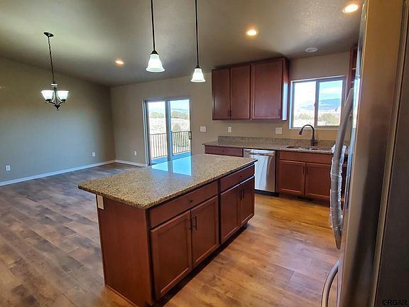 3rd image of 303 High Meadows Dr