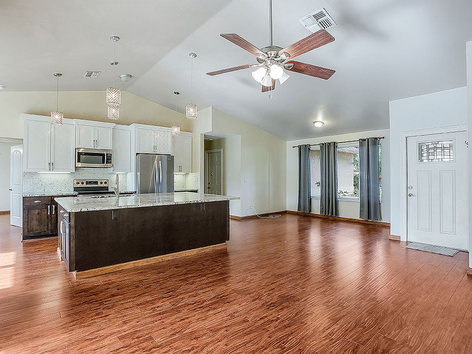 1st image of 19063 Pine Run Ln