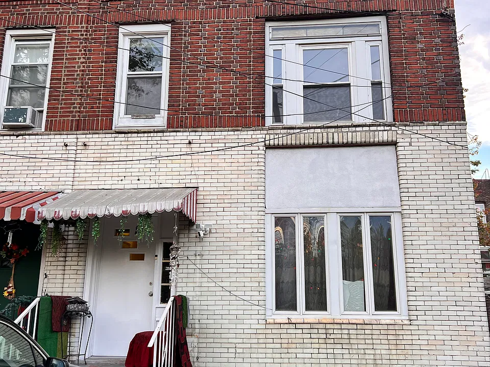 19 Bryan Pl #2