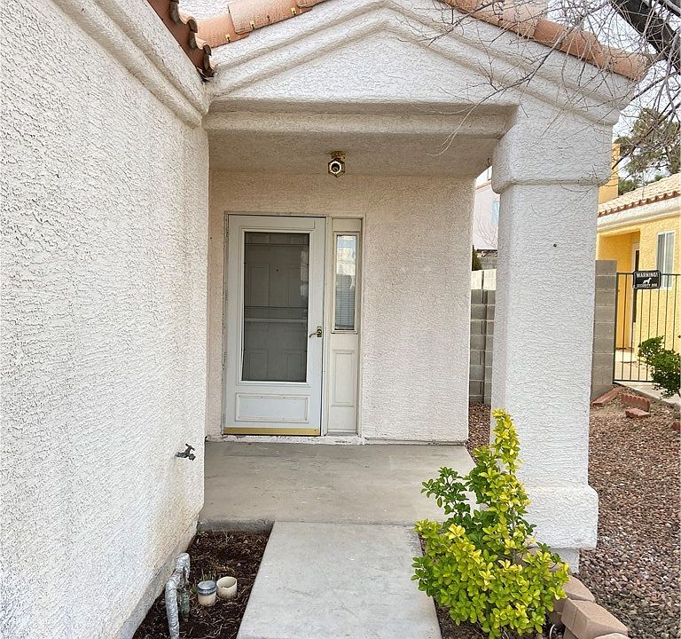 2nd image of 8021 Tulum Ct