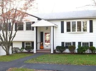 20 Osborne Ave, Reading, MA 01867