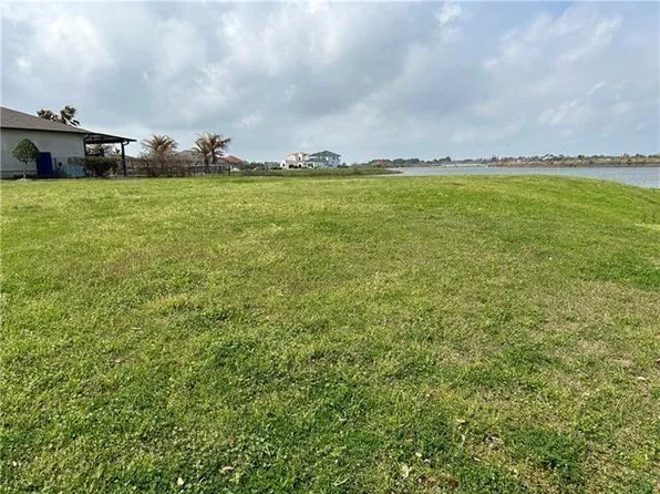 2101 Lakeshore Blvd S, Slidell, LA 70461