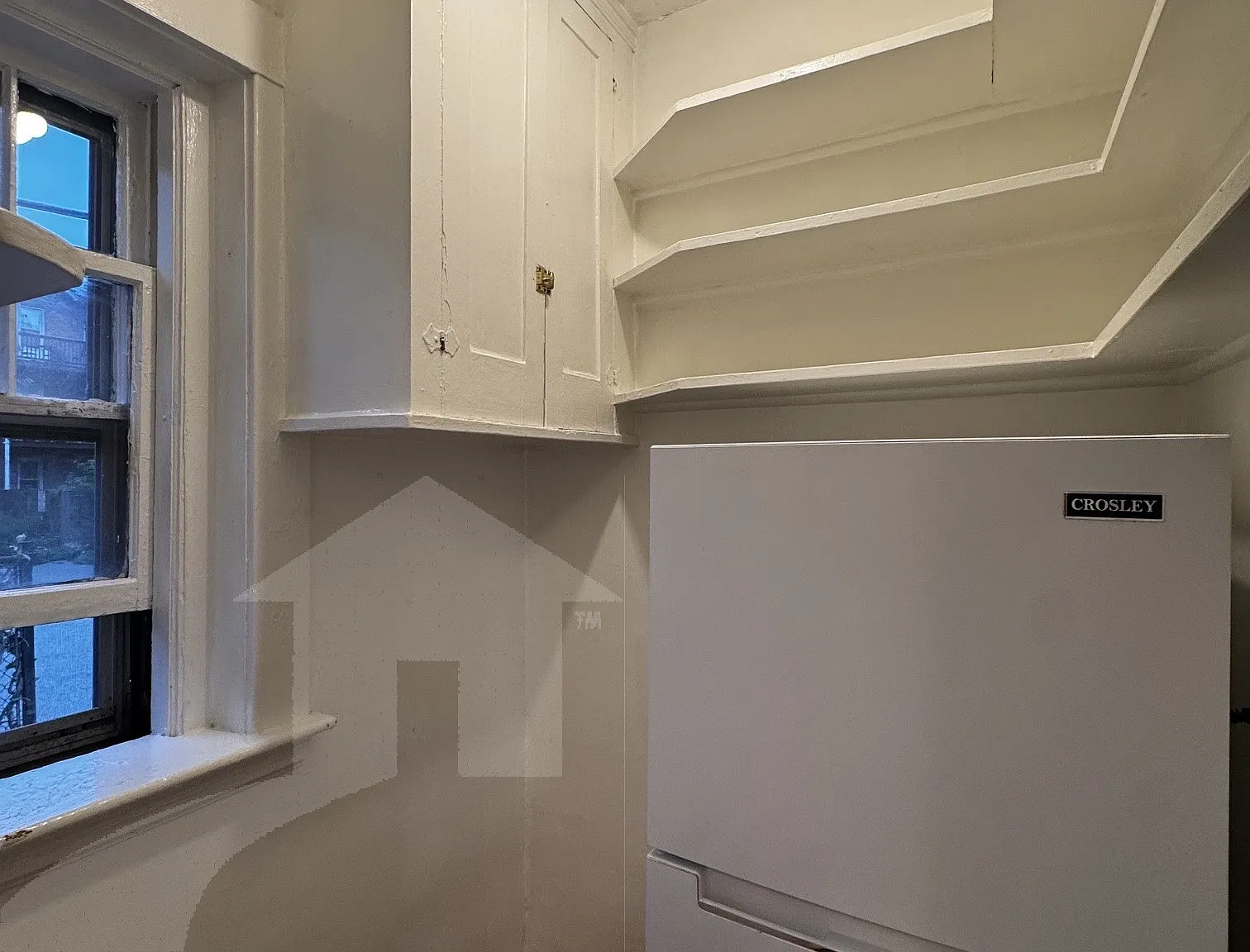 1 bed, 9999 sqft, $2,700 — Photo 3