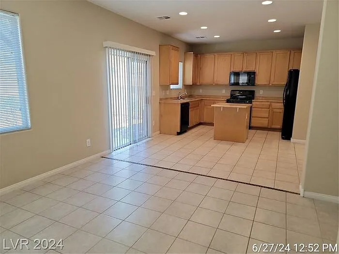 8412 Lucero Ave — Photo 10