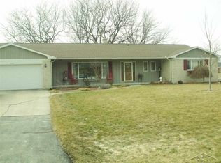2755 E Dexter Dr, Saginaw, MI