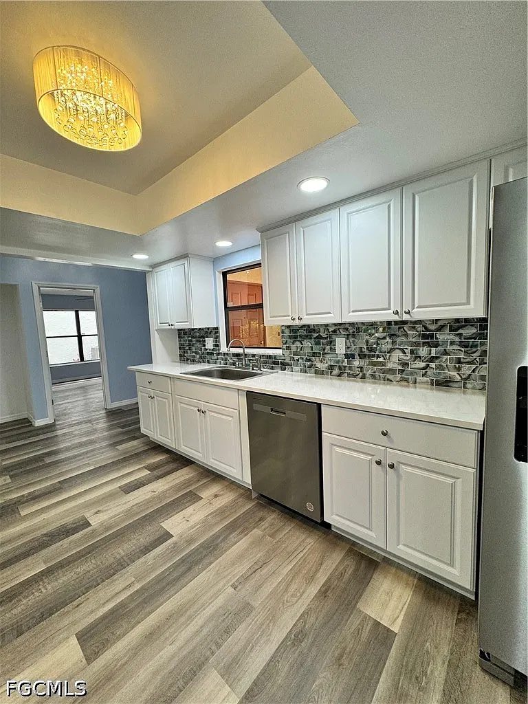 3 bed, 3.0 bath, 1797 sqft, $2,600 — Photo 3