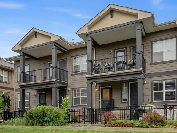 28 S Evanscrest Gdns NW, Calgary, AB T3P 0S1