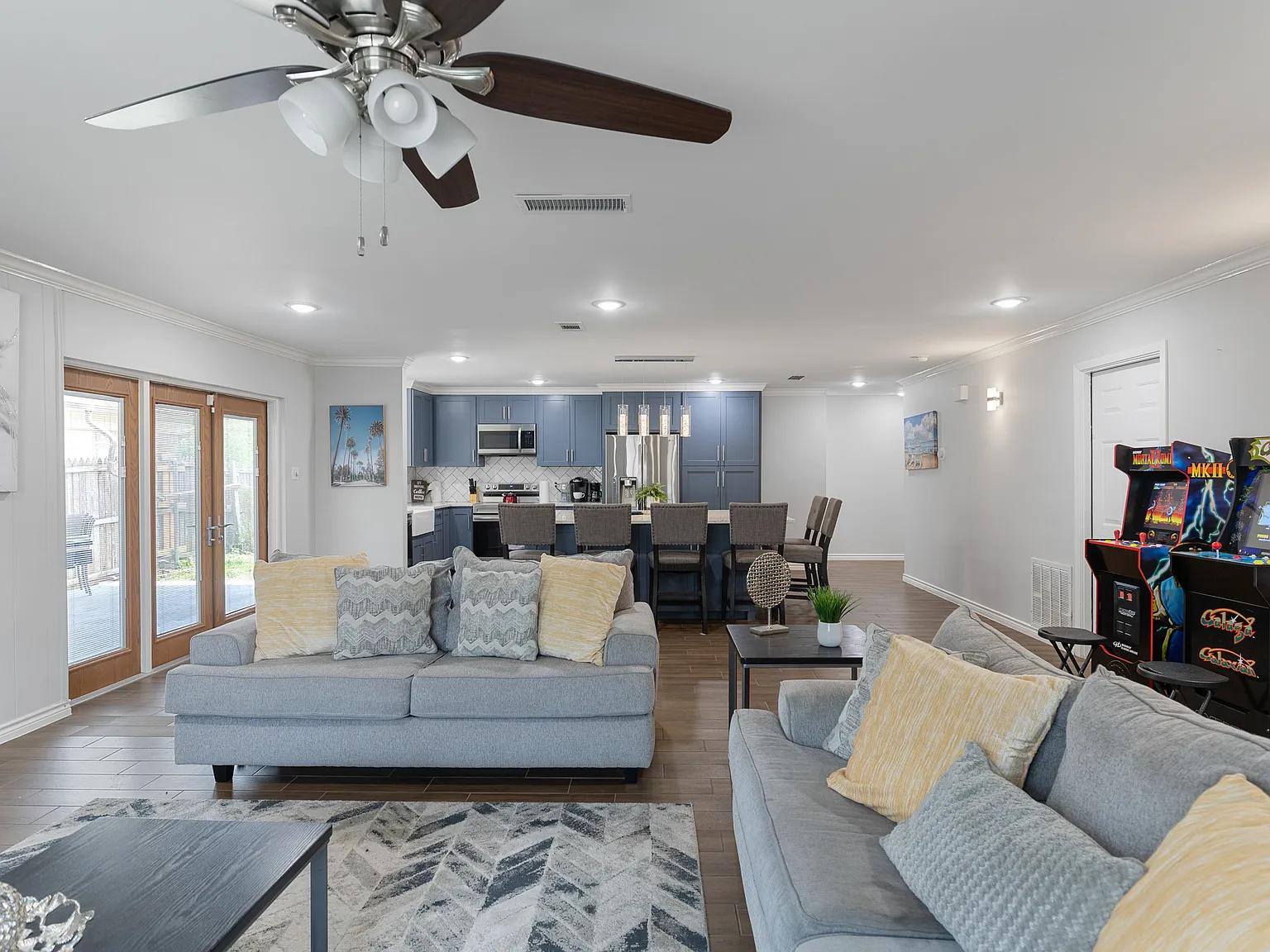 3 bed, 1550 sqft, $4,650 — Photo 4