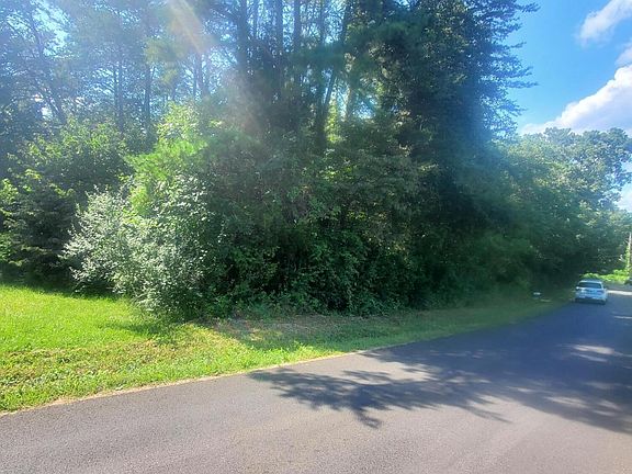 2nd image of Andrews Ln