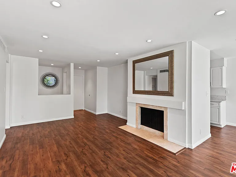 1340 S Beverly Glen Blvd #107 — Photo 5