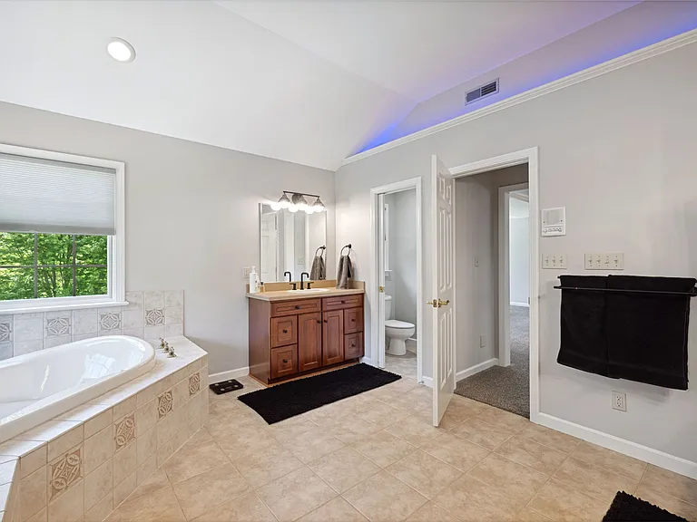 2504 Ron Dr — Photo 36