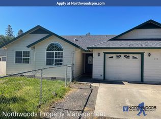 292 Sowell Dr #A, Shady Cove, OR 97539