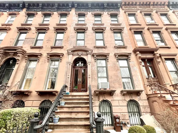 329 Mac Donough Street image 1 of 18