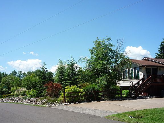 Driveway entrance of home
