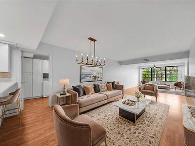 6061 Balboa Cir #204, Boca Raton, FL, 33433