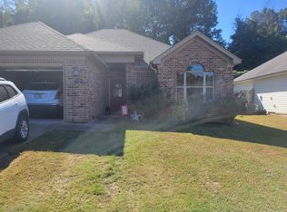 562 Wisteria Dr, Bauxite, AR 72011