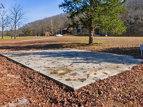 3rd image of 000 Blue Ribbon Landing