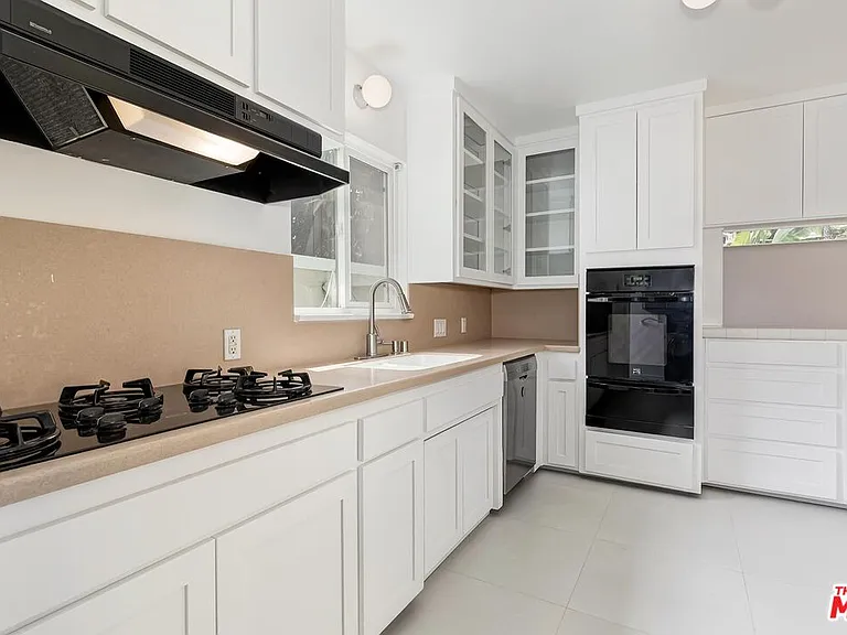 8531 Walnut Dr — Photo 13