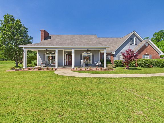 2nd image of 109 Crestview Cir
