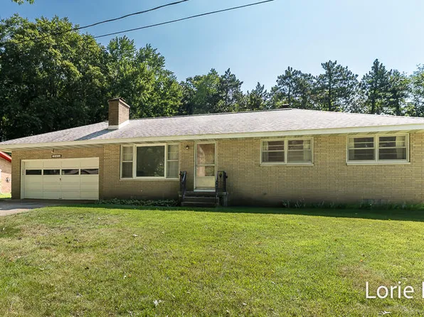 18452 168th Ave, Spring Lake, MI 49456