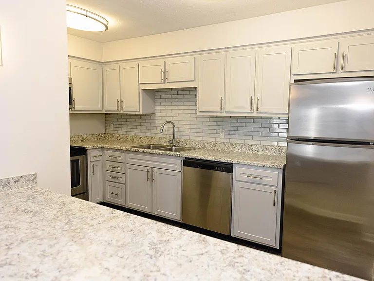 Chase Cove Apartments — Photo 152