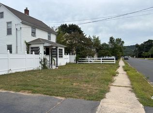 21 E Broad St, Plainville, CT 06062