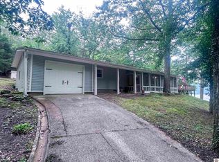 305 Lakeshore Dr, Dawson Springs, KY 42408