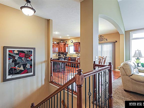 3rd image of 6607 Harvest Dr