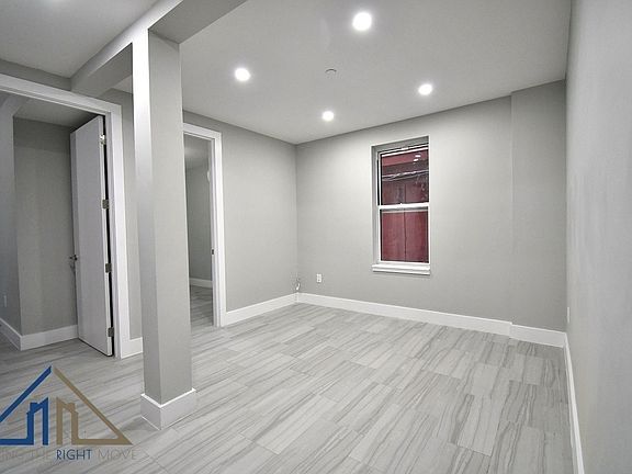 2nd image of 1684 Grand Ave #1B