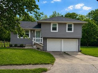 1452 Park Ln, Liberty, MO 64068