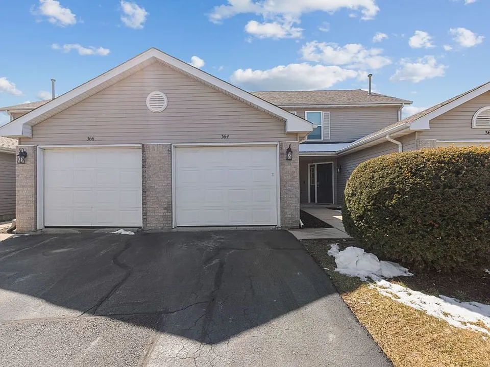 372 Amphitheater Dr
